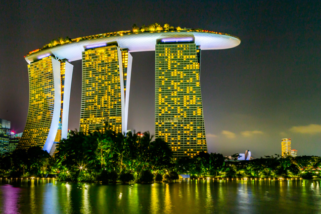 Marina Bay Hotel